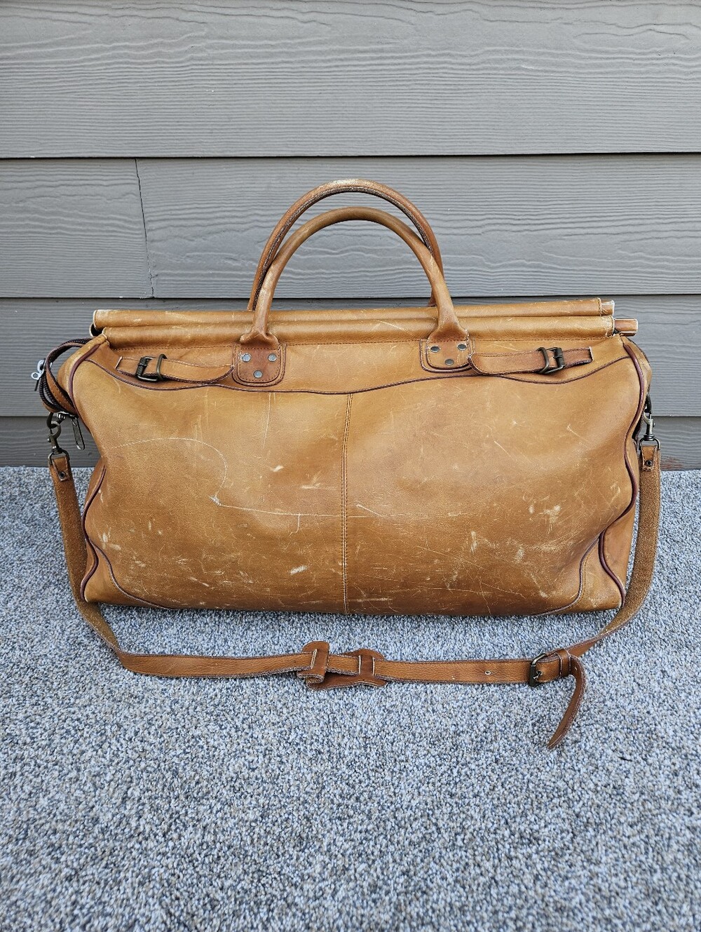 Travel Pro Leather Luggage Bag Vintage Carry On Duffle Pilot Bag One of a kind